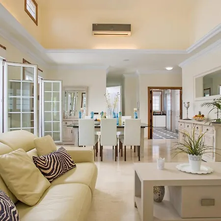 Leonardo Dos By فيلة